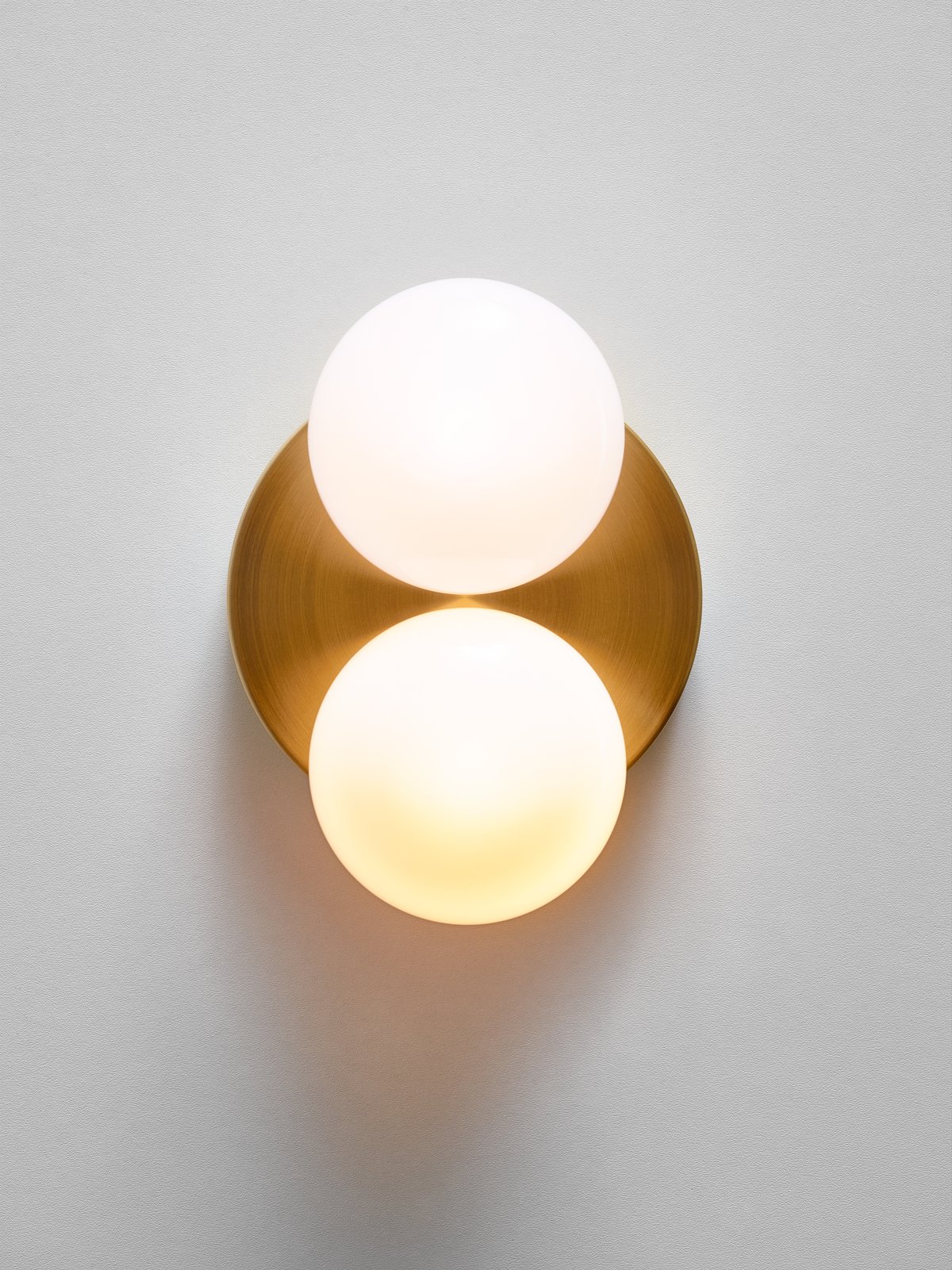 SkLO_Dot1XSconceCeiling_LTD2OYSWHTBB_03